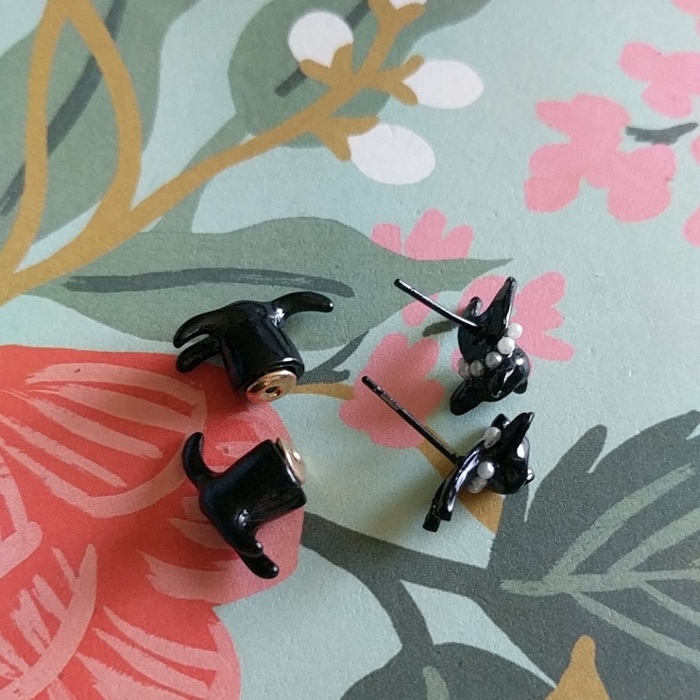 nwot Black cat with pearl necklace earring - Picture 3 of 3